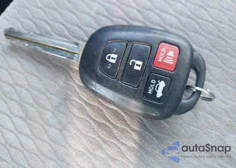 2014 Toyota Corolla Le z USA, uszkodzony, nr VIN 2T1BURHE6EC155893